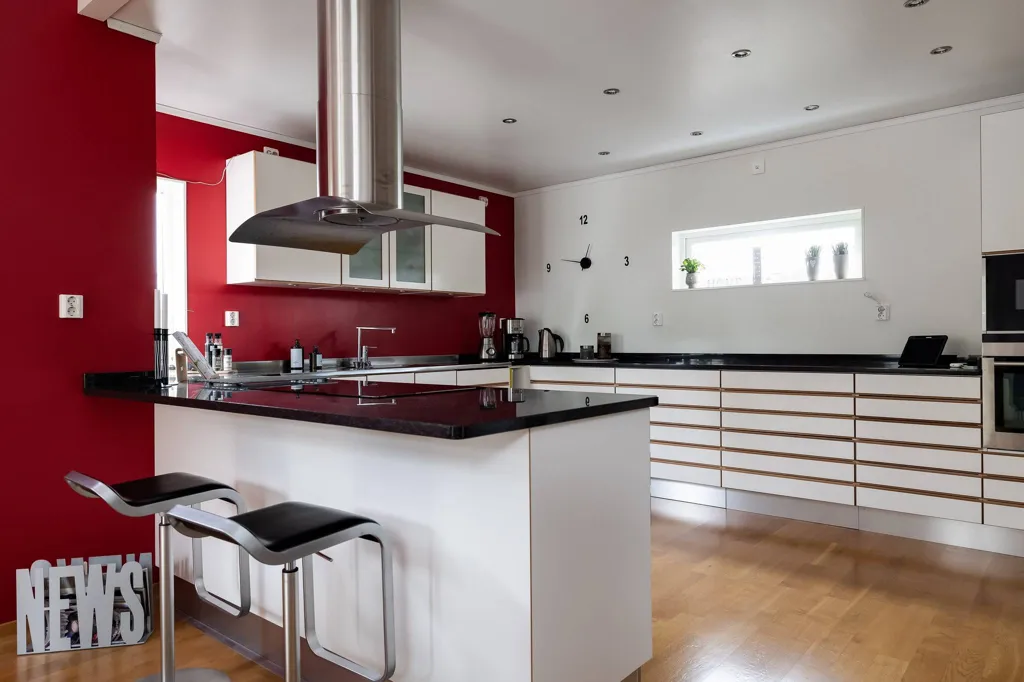 Cuisine - High-Quality Villa with Pool in Adolfsberg