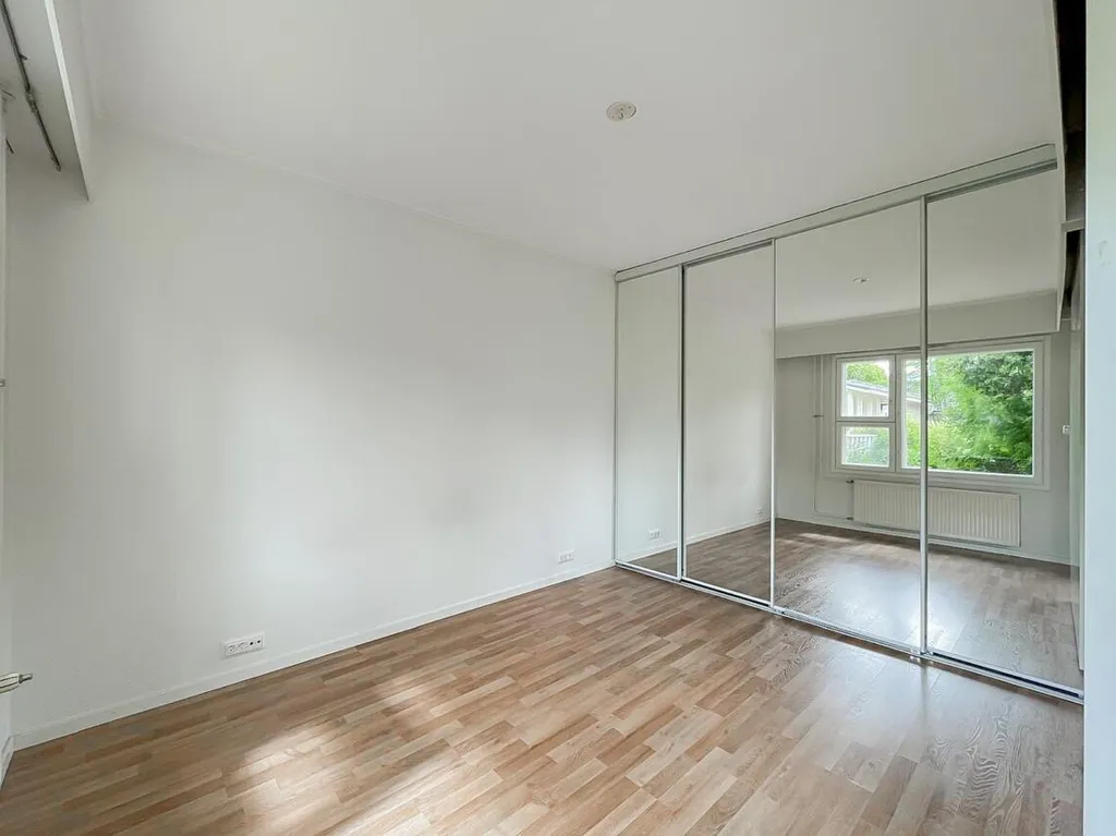 other_room