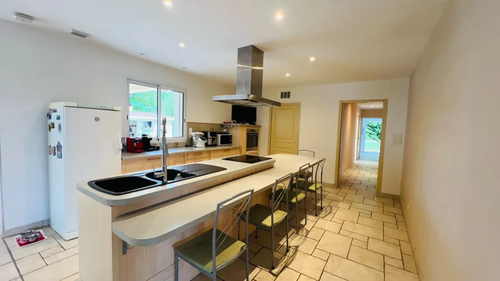Cucina - Detached Villa with Pool in St Denis-en-Bugey