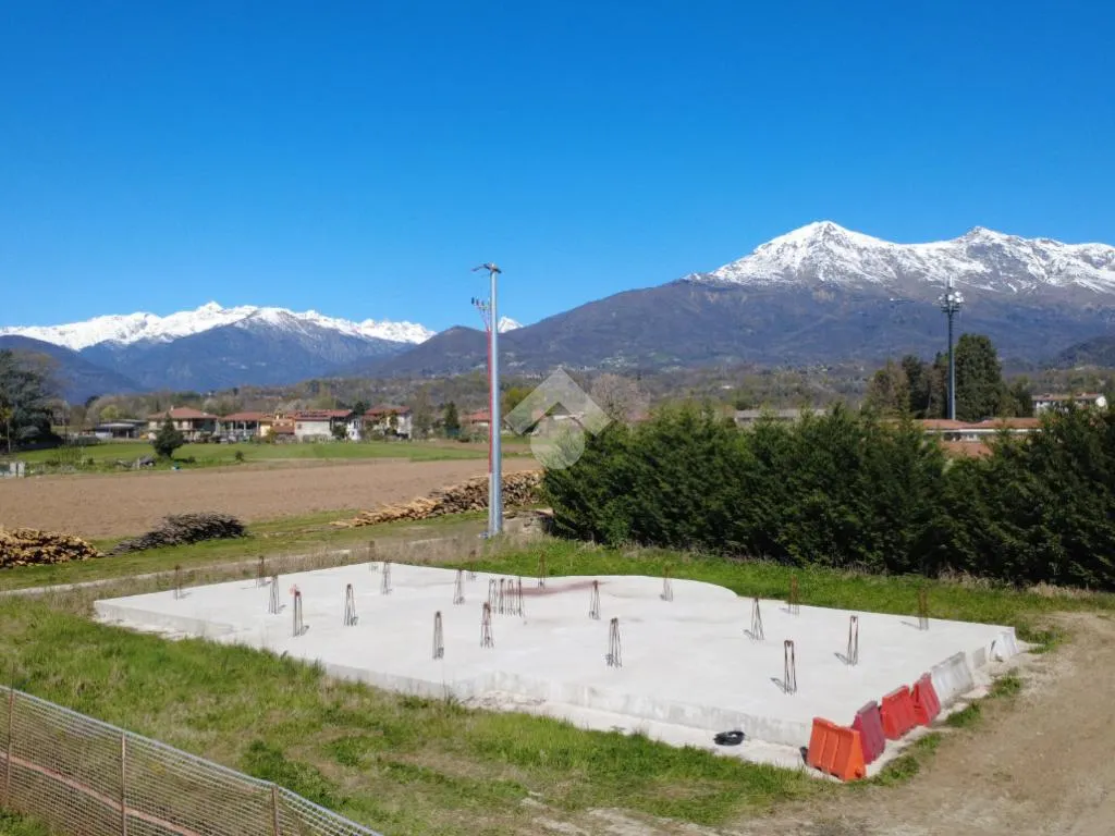 Garten - Residential Building Land with Foundation Plate in Castellamonte