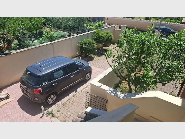 Esterno - Casa indipendente con giardino a Pomezia