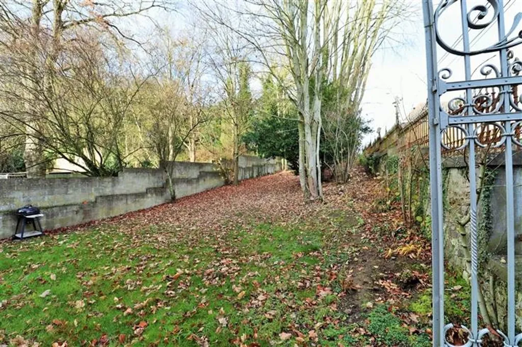 Jardin - Duplex avec Jardin Commun au Centre de Saint-Gérard