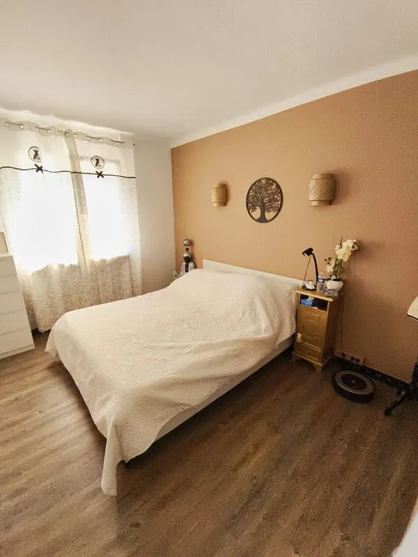 Chambres - Maison au Calme avec Jardin à Bédarrides