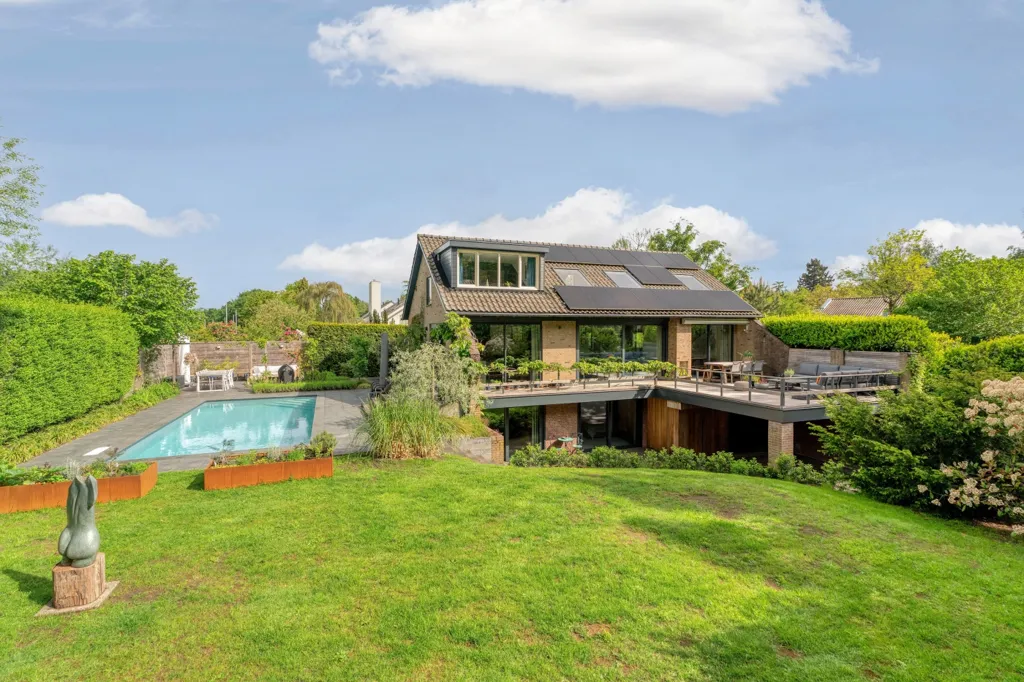 Bassein - Fully Renovated Villa with Pool in Nijmegen