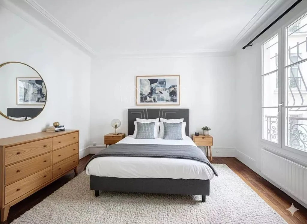 Magamistoad - Two-Room Flat to Renovate in Saint-Germain, Paris