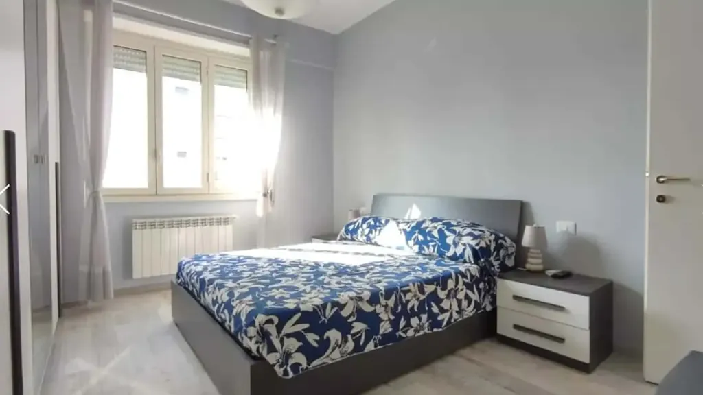 Chambres - Trilocale with Balcony in Rome
