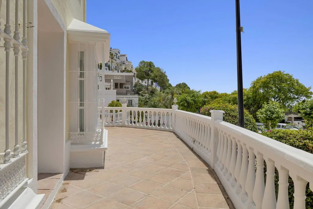Balcony - Newly Built Villa with Mountain Views in Benahavís