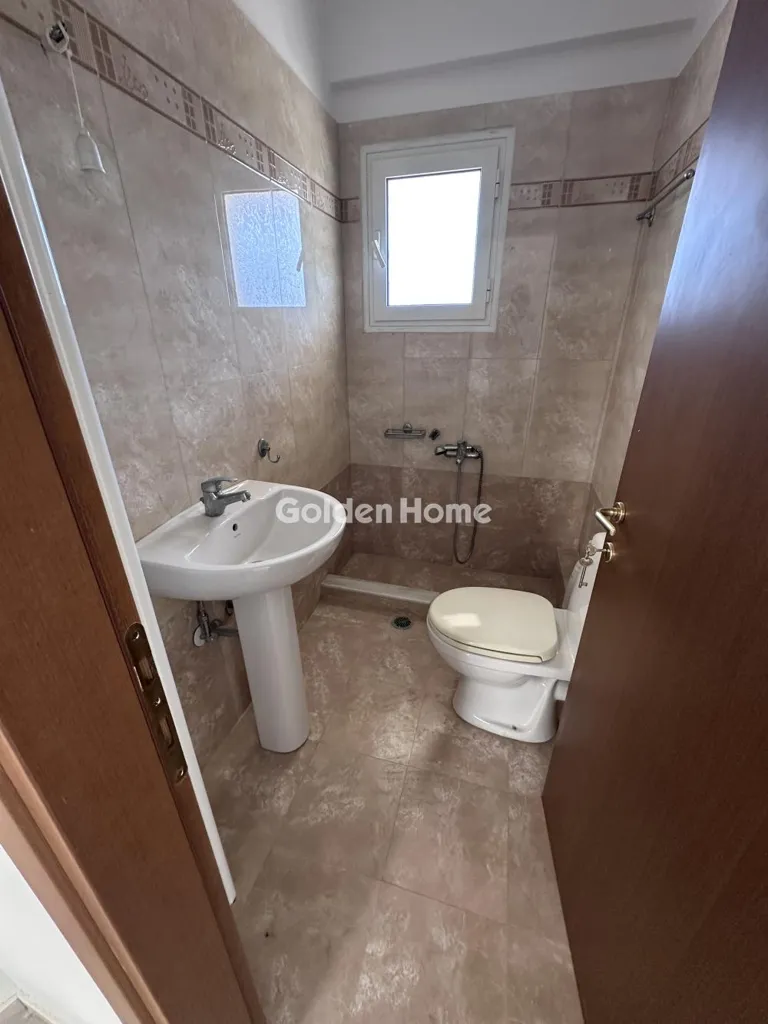 Vannitoad - Apartment with Sea View in Loutraki