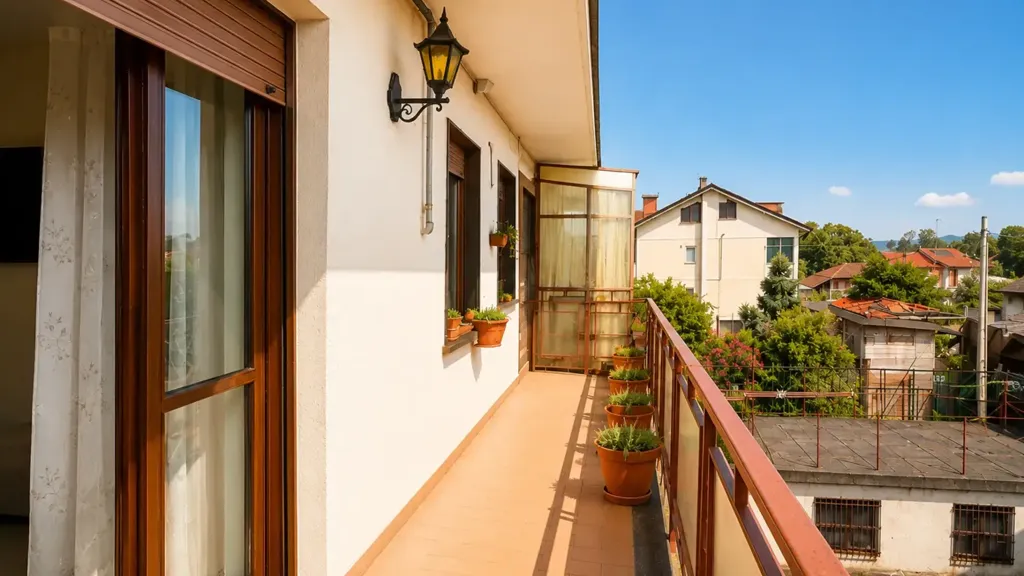 Balcony - Spacious Apartment with Private Garden in Druento
