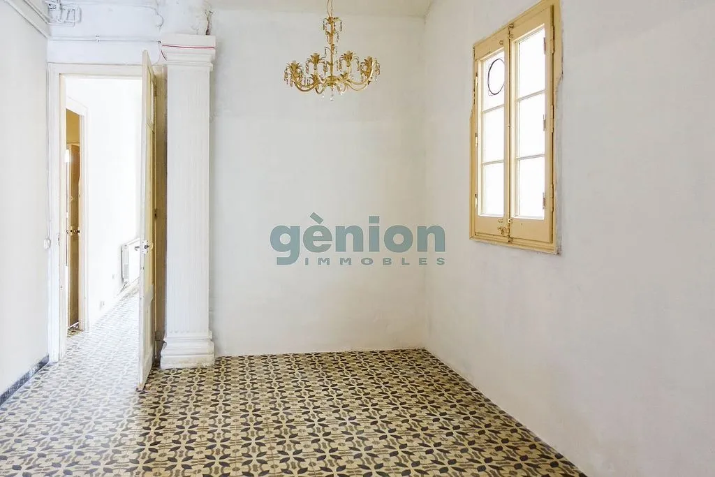 Toad - Historic Flat with Balcony in Girona Centre