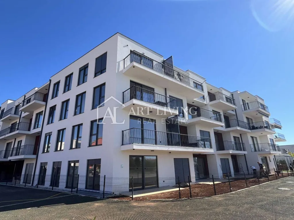 Välivaade - Modern Studio with Balcony in Umag Centre