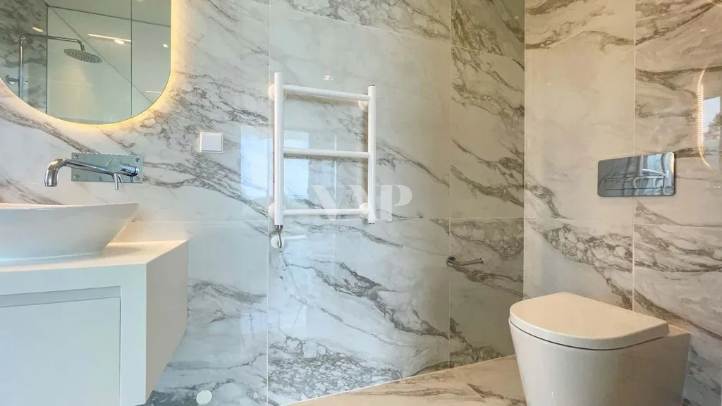 Salles de bain - 4-Bedroom Penthouse with Rooftop in Vilamoura