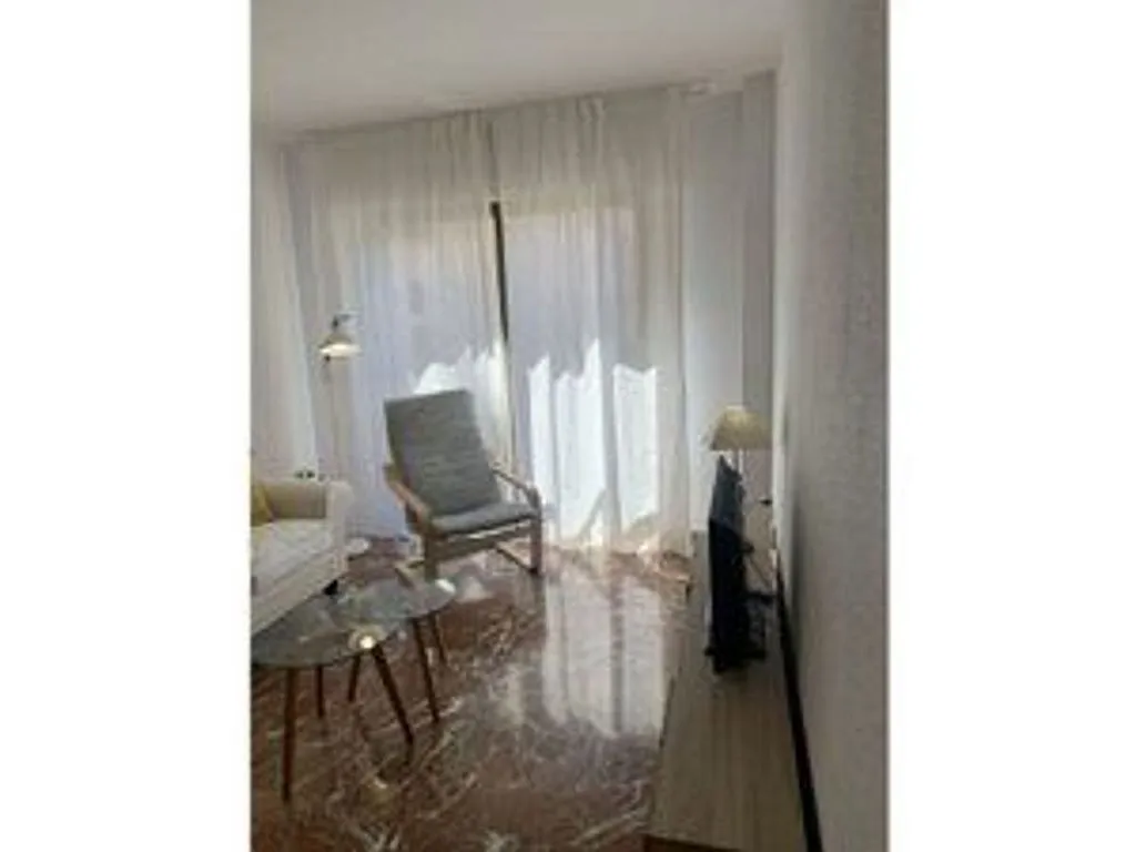 Séjour - Furnished Flat with Balcony in Granada
