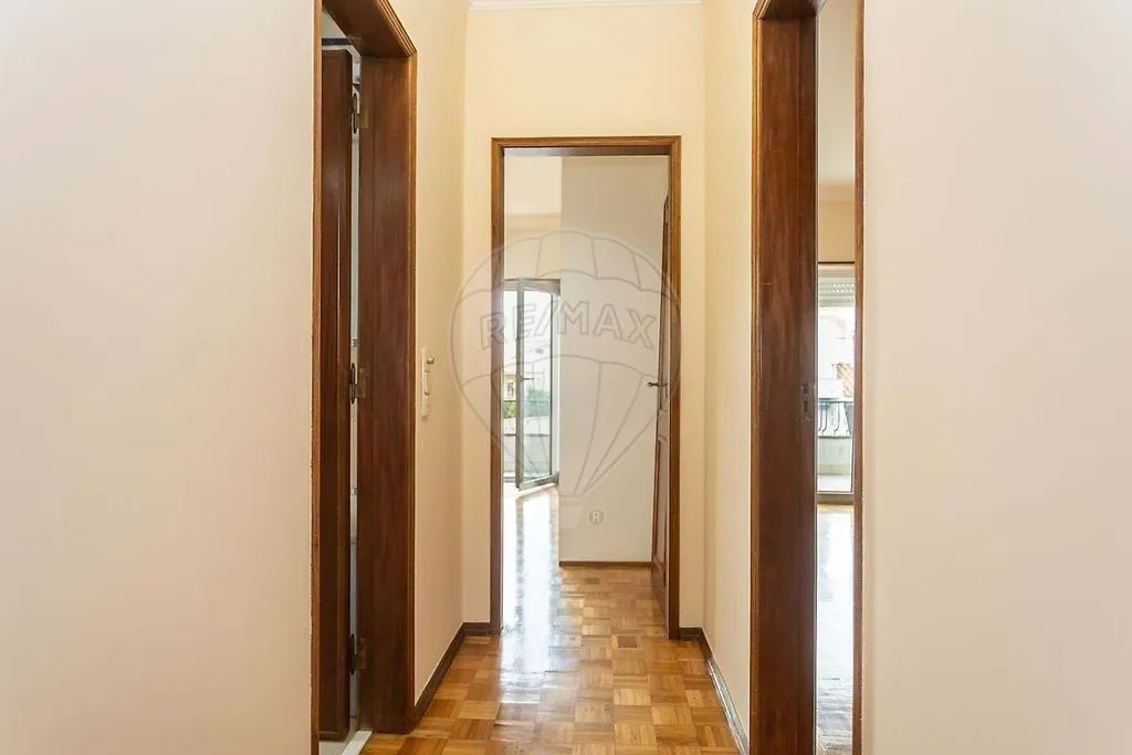 hallway_entrance