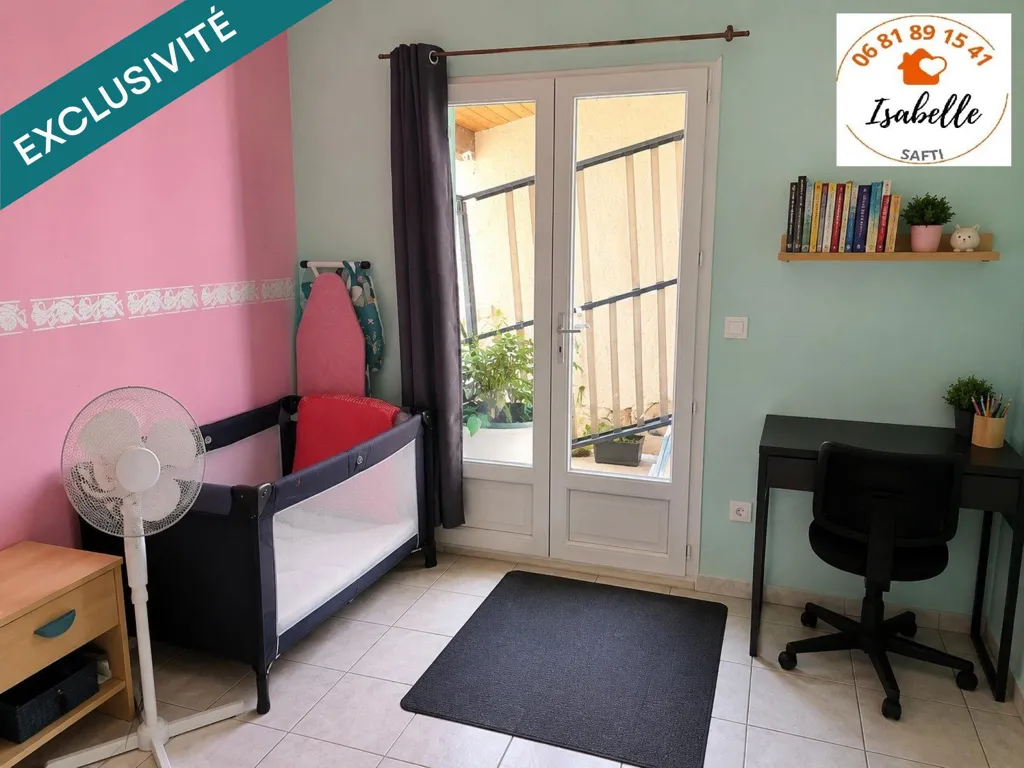 Camere da letto - 5-Piece Apartment with Balcony in Barran