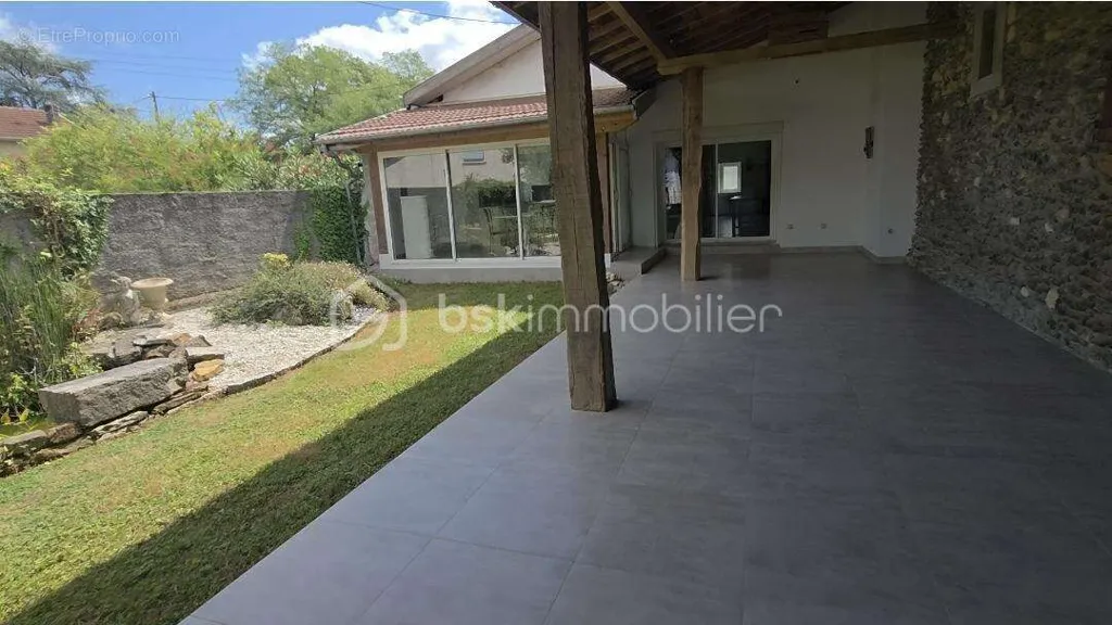 Terrasse - Appartement 7 pièces à Salies-De-Bearn