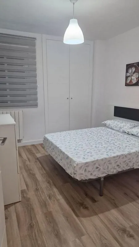Chambres - Furnished Flat with Central Heating in Granada