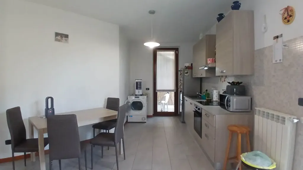 Söögituba - Terraced House with Private Garden in Mortara