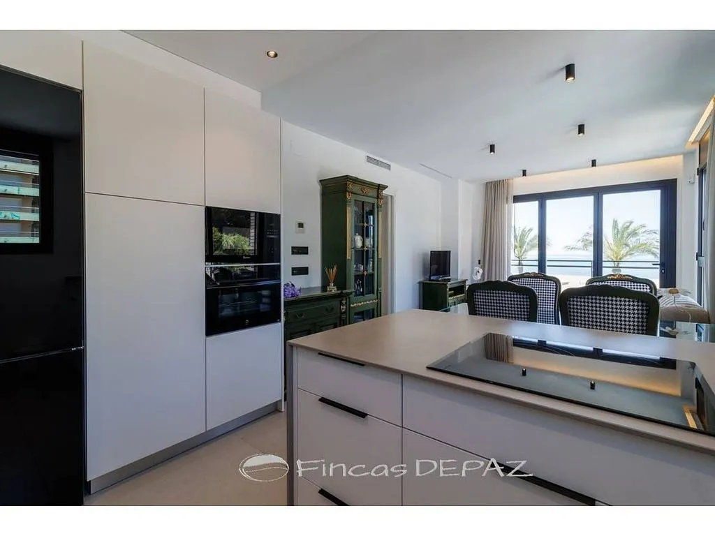 Cucina - Apartment with Sea View on Passeig Marítim