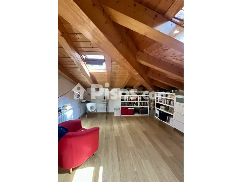 Stanze - Loft with Wood Beams in Logroño