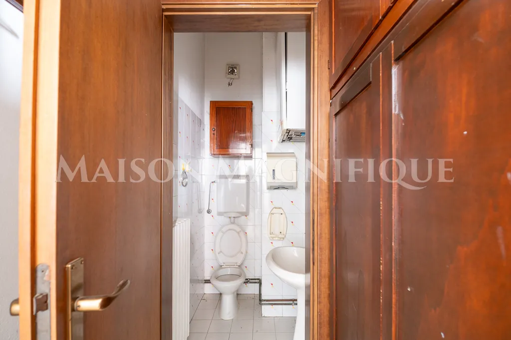 Vannitoad - Ground Floor Office with Direct Access in Occhiobello