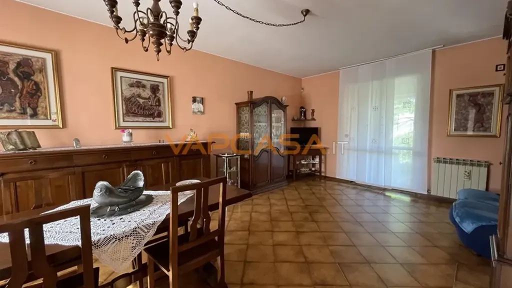 Salle à manger - Terraced Villa with Garden in Martinengo