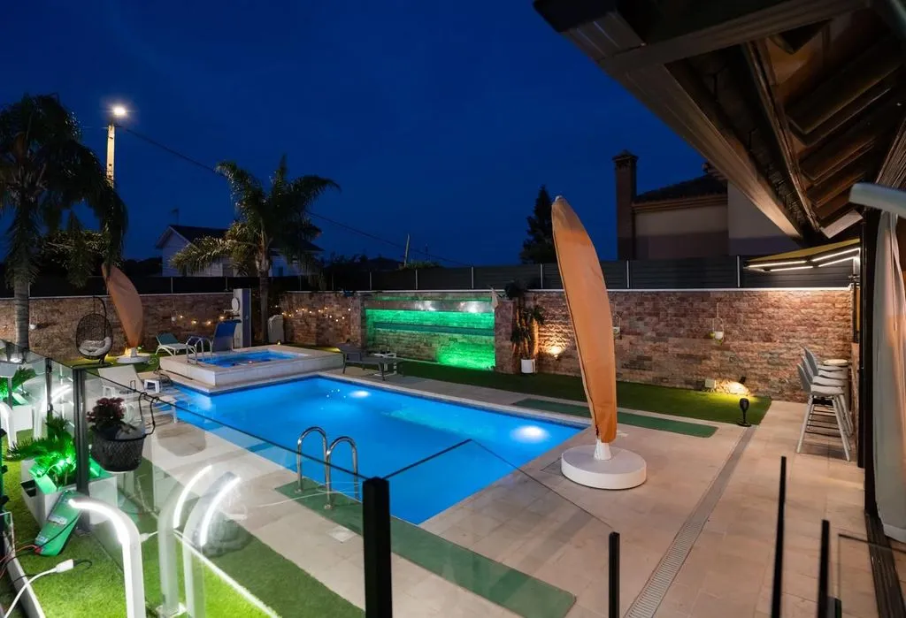 Piscine - Luxury Villa with Pool in Torremolinos