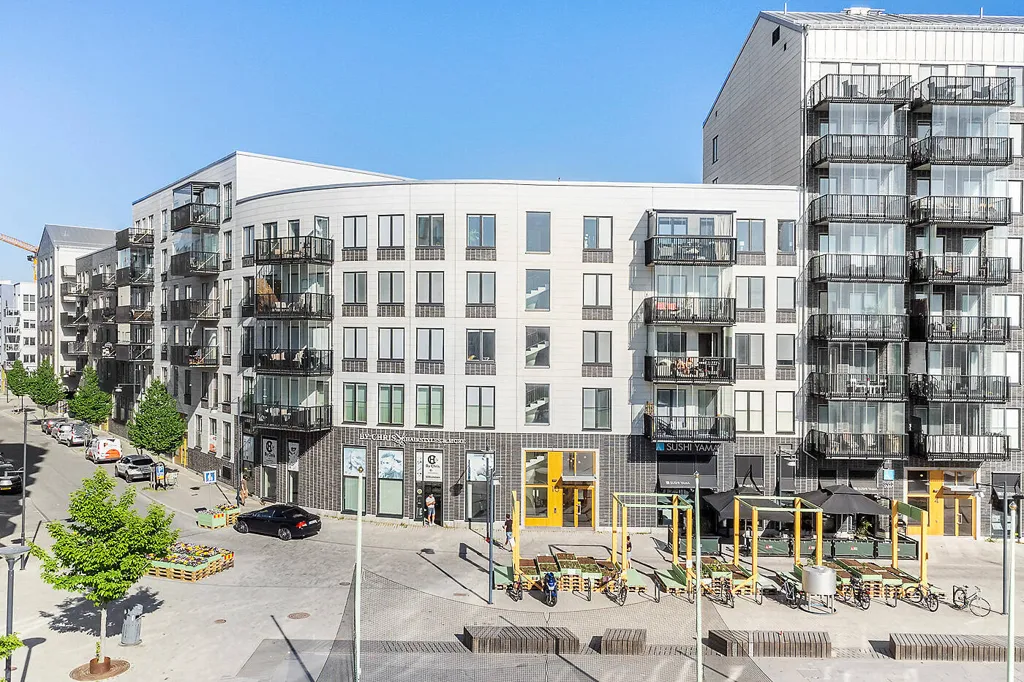 Exterior - Modern Flat with South-Facing Balcony in Barkarby