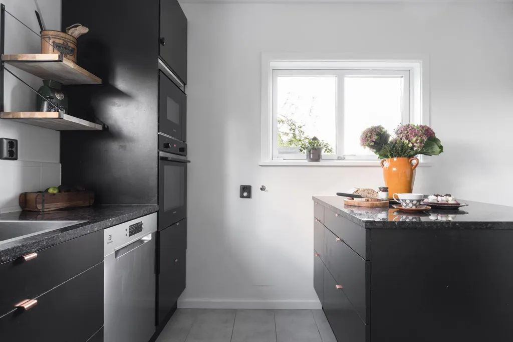 Cuisine - Planned Villa with Terrace in Avesta