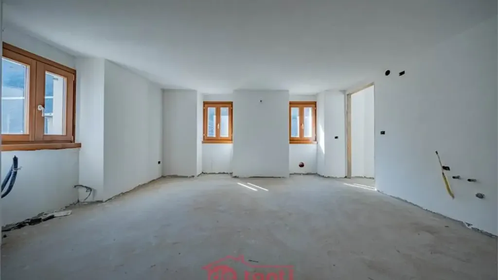 Toad - Two-Bedroom Apartment with Mountain View in Cimaganda