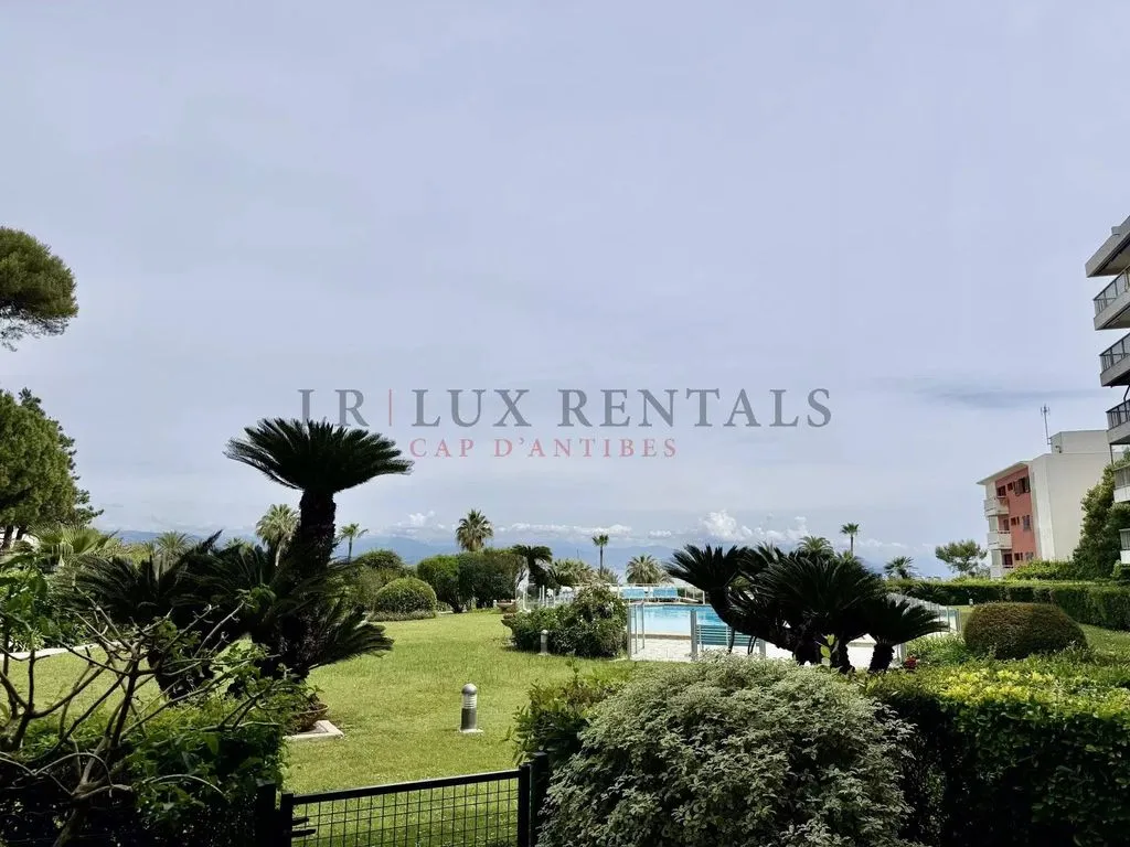 Aed - Luxury Flat with Pool in Antibes