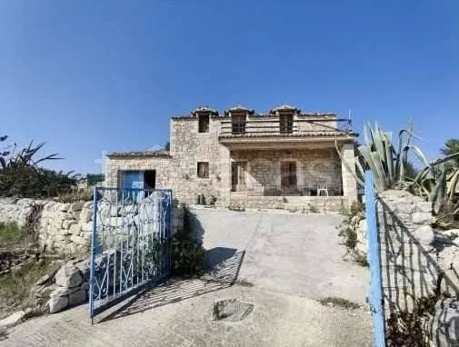 Exterior - Independent House with Veranda in Modica