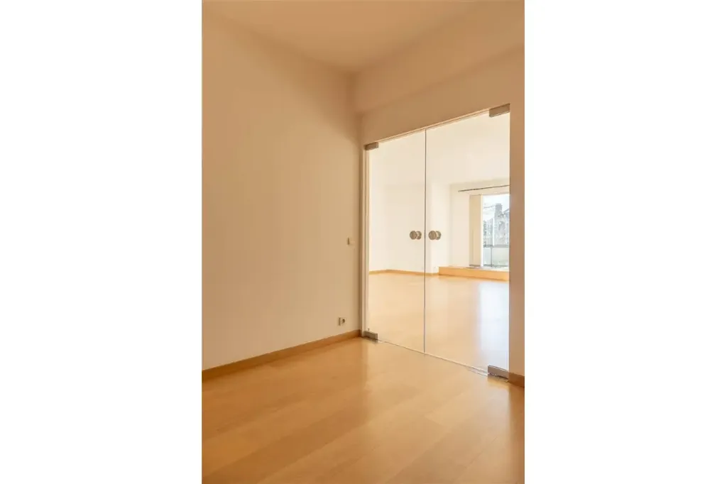Toad - Apartment with Terraces in Uccle's Messidor