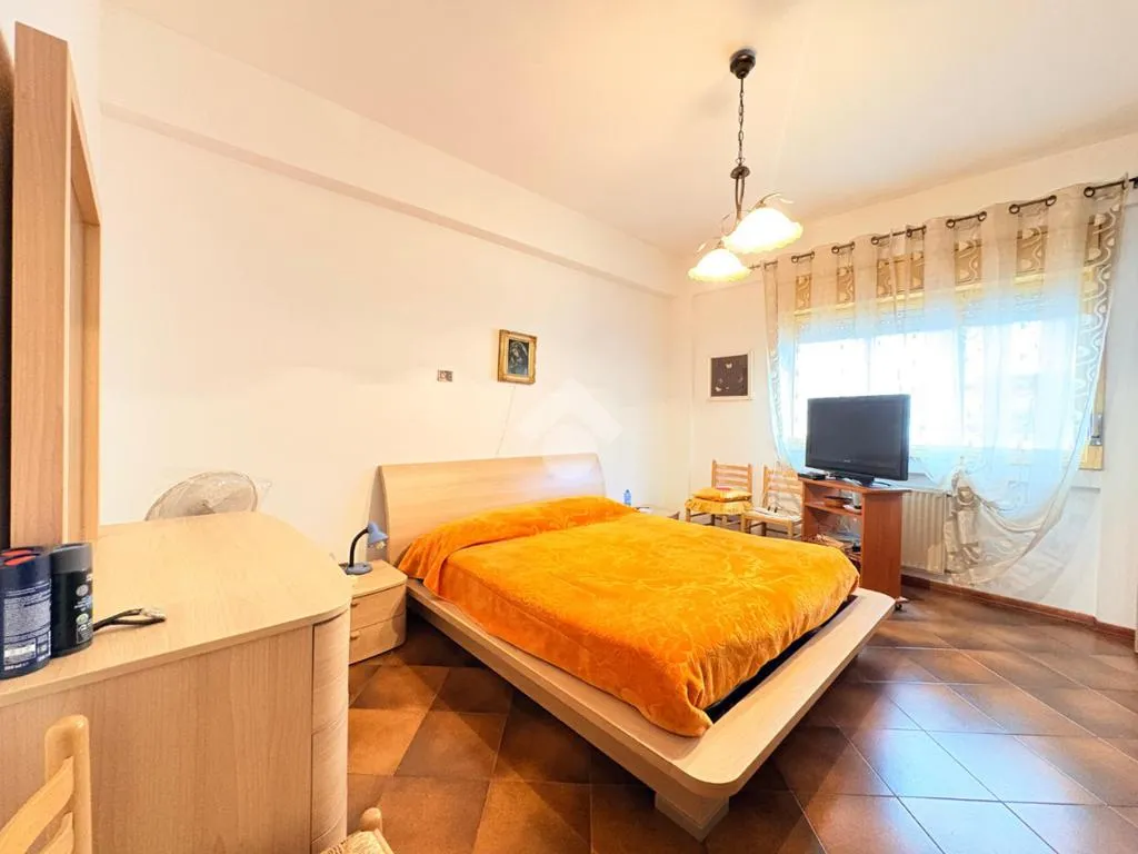 Chambres - 4-Bedroom Apartment with Balcony in Palermo