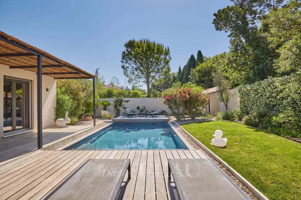 Bassein - Contemporary House with Pool near Paradou