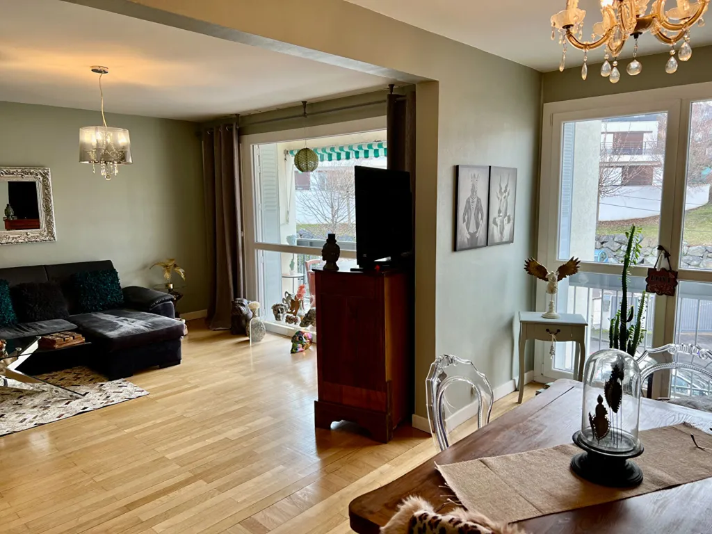 Séjour - Appartement avec Balcon au Cœur de Chamalières