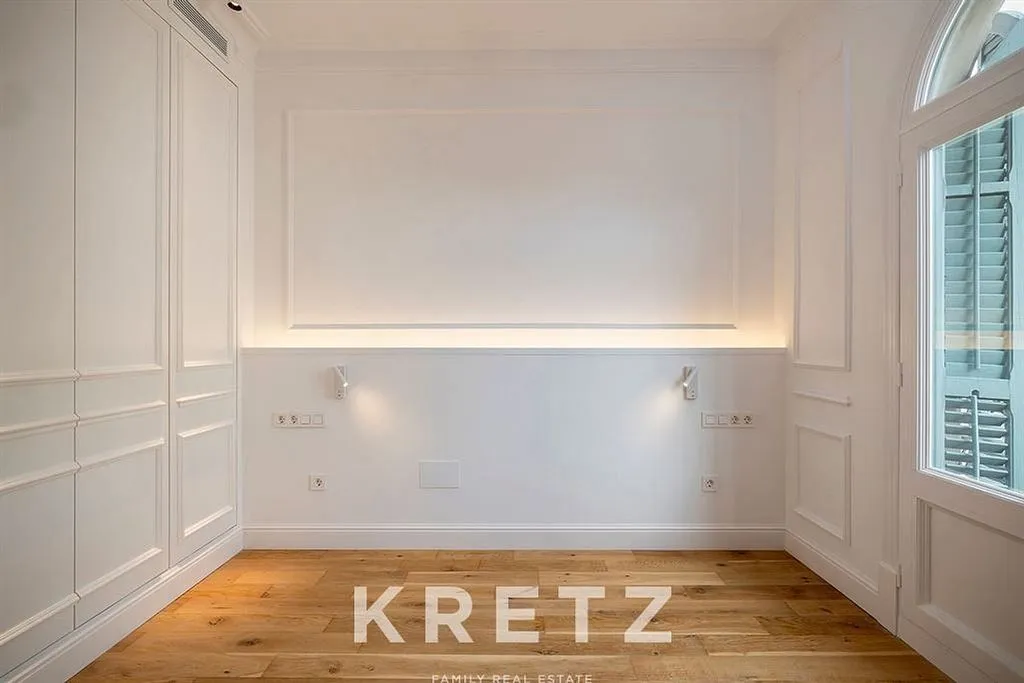 Esik - Apartment with Balcony in Eixample Izquierdo