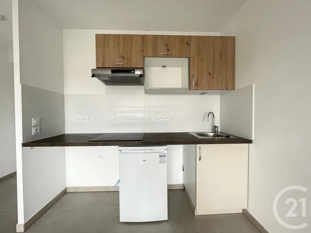 Cucina - Modern Apartment with Balcony in Biscarrosse