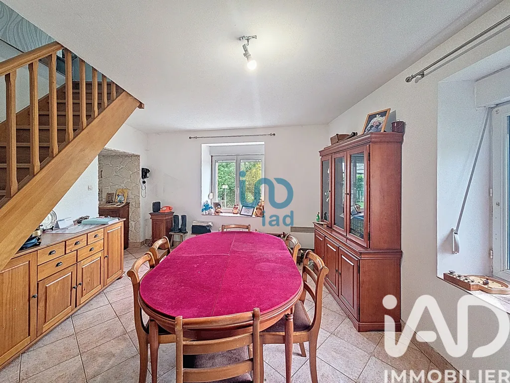 Dining Room - Charming House with Garden in Cernion