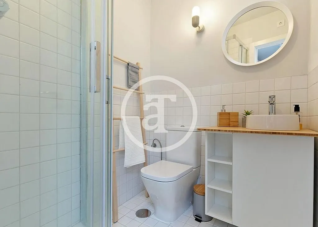 Salles de bain - Modern Duplex with Ascensor in Malasaña
