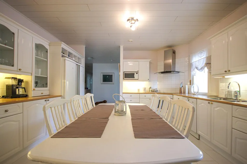 Dining Room - Spacious Detached House with Sauna in Parainen