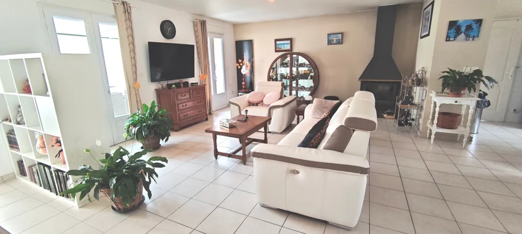 Living Room - Detached House with Pool in Limony
