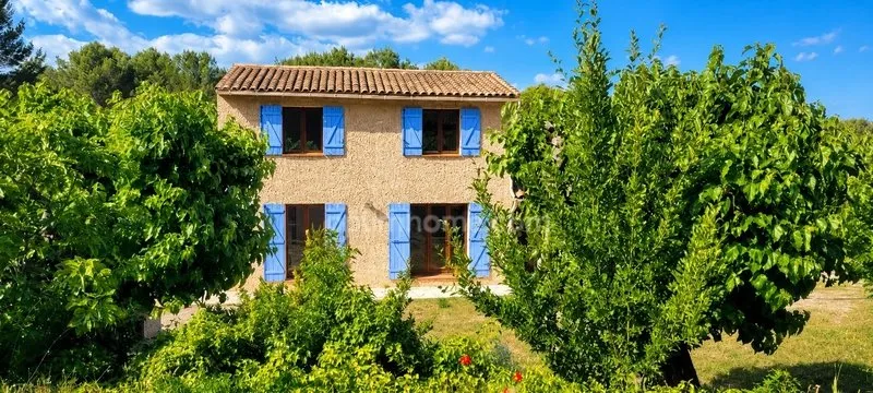 Välivaade - Traditional Villa with South-Facing Garden in Correns