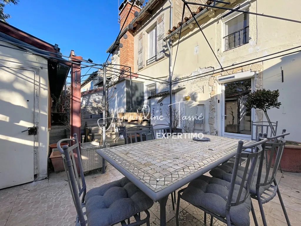 Aed - Investment Building with Potential in Aguessac