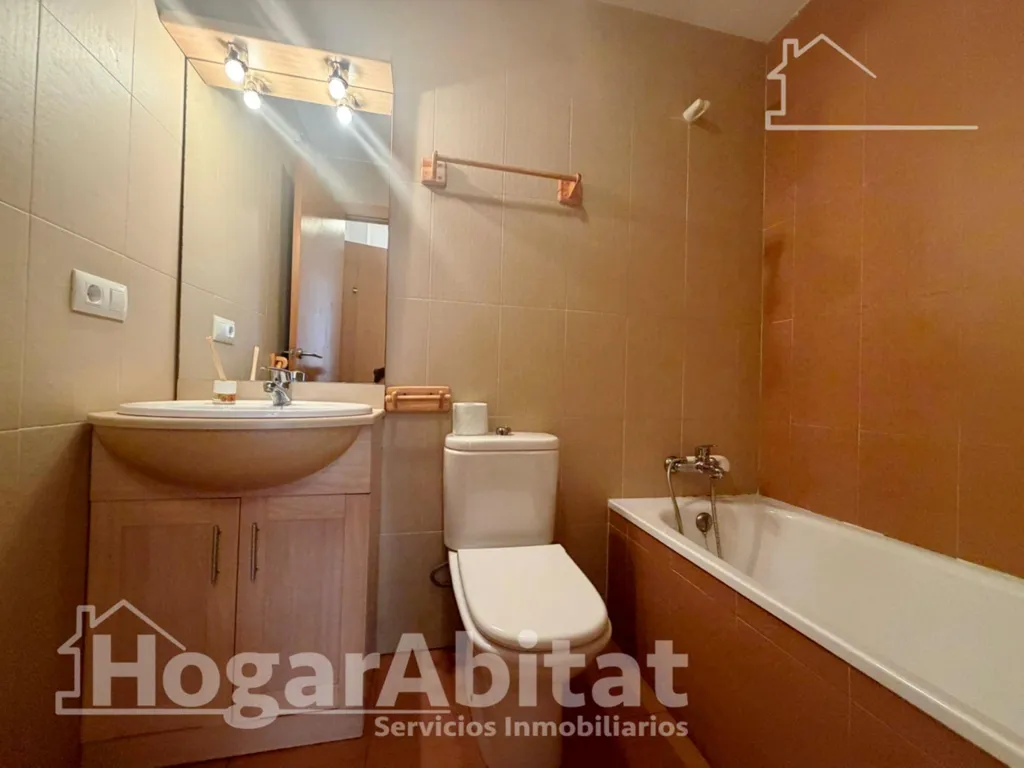 Vannitoad - Semi-Reformed Flat with Patio in Benaguasil