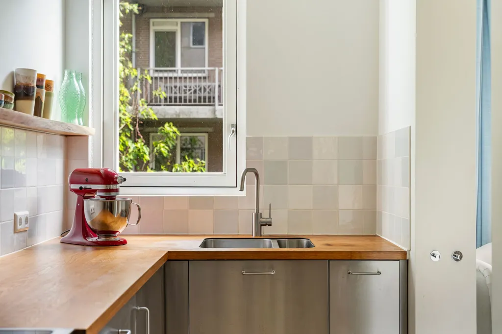 Köök - Fully Renovated Duplex with Garden in Liskwartier