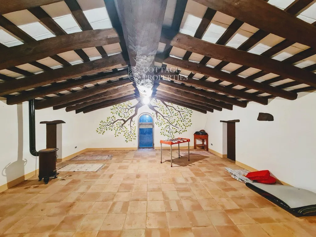 Stanze - Rustic Estate with Masia in Llagostera