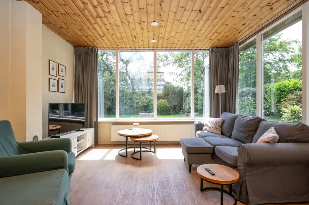 Soggiorno - Gabled Bungalow with Garden in De Koog