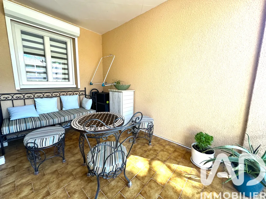 Terrazza - Renovated 2-Bed Flat with Pool in Saint-Raphaël