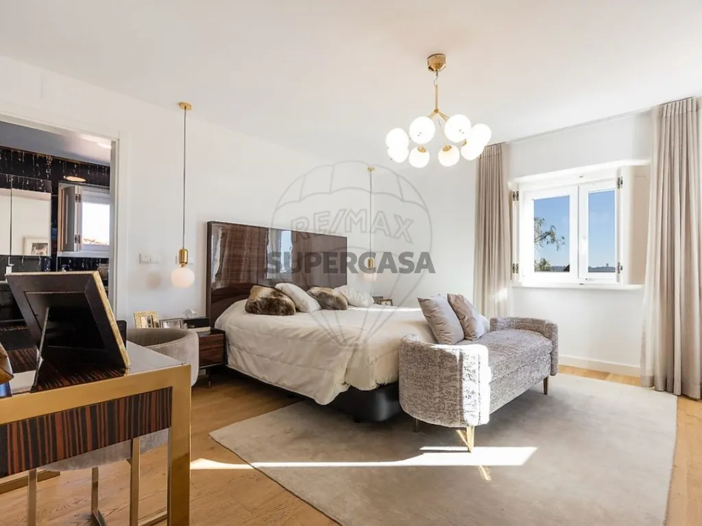 Magamistoad - Luxury Villa with 1950s Charm in Lisbon